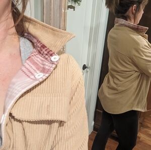 Reversible button down fleece corduroy button down small
